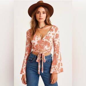 Solemio Bell Sleeve Crop Blouse Orange White Floral Medium Bare Back Y2K 90's